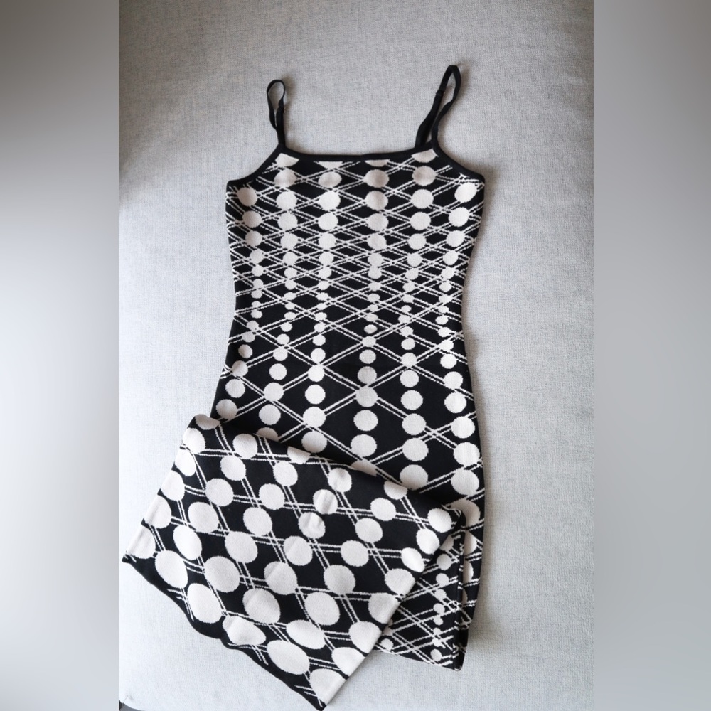 Miami O’Clock Melissa Fitted Knit Dress- Black & Beige - Small